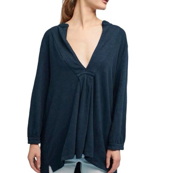NWT CP Shades Cotton Deep V-Neck High Low Tunic Top in Dark Blue - Picture 1 of 10